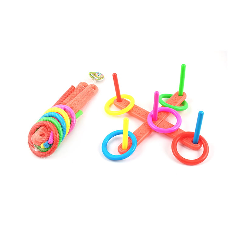 Muovinen ristiinnaulitsemisrengaspelin lelu